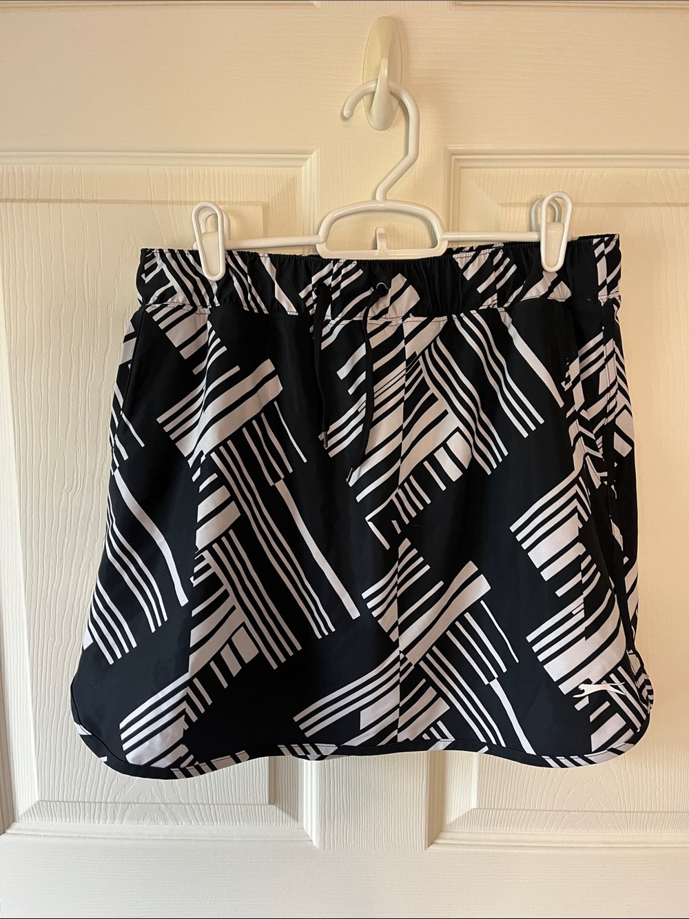 Slazenger Black and White Geometric Golf/Pickleball Skirt